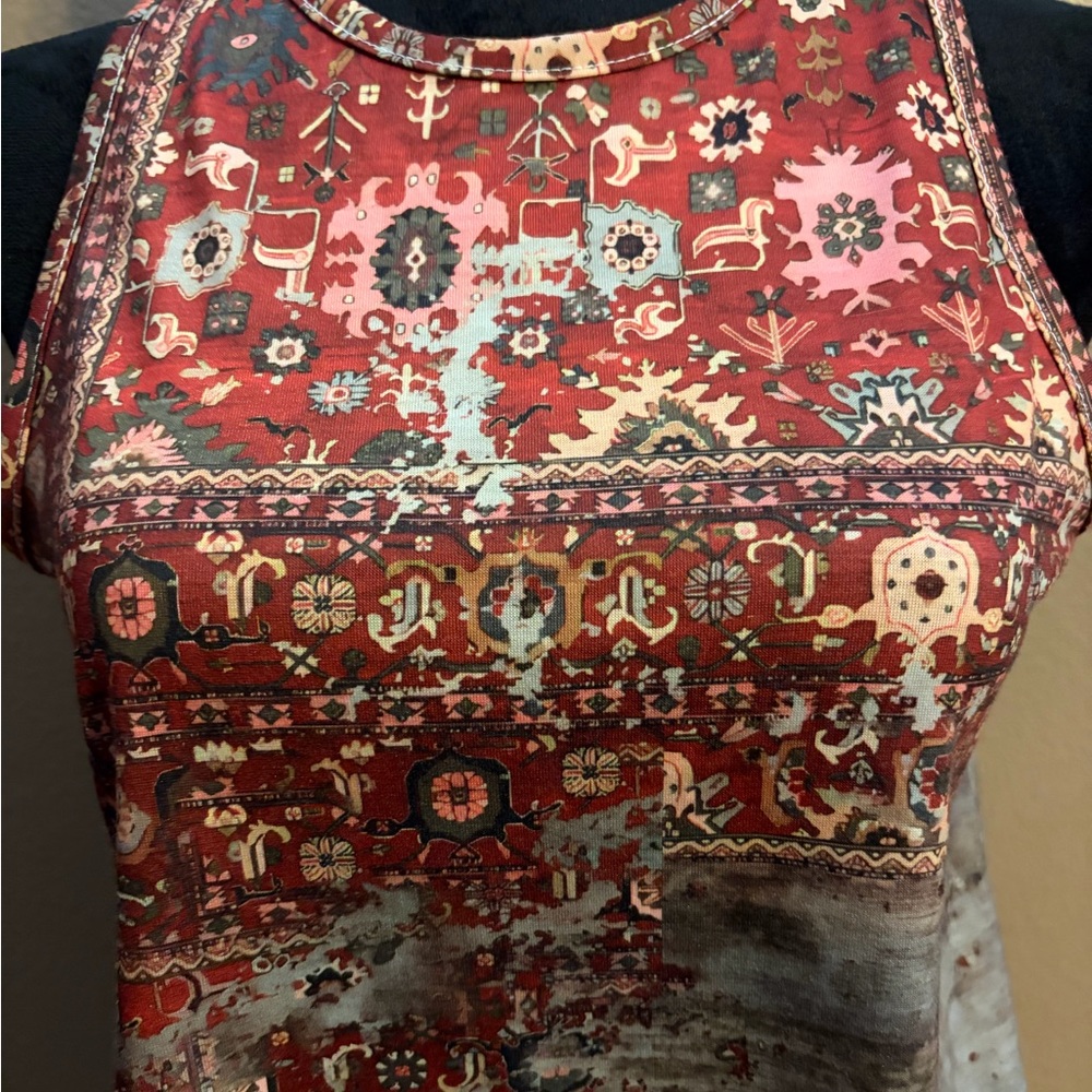 Patterned Tank Top - Picture 4 of 7